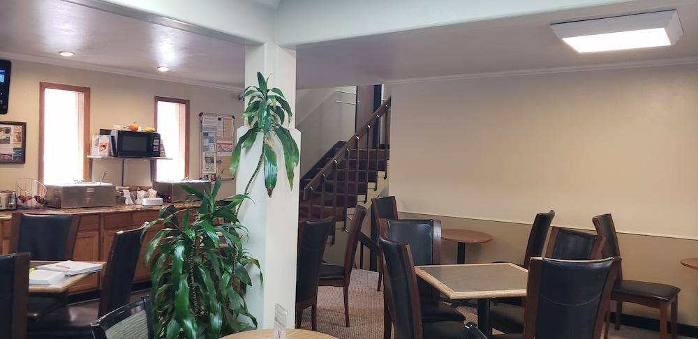 Adventure Inn - Гленвуд Спрингс Экстерьер фото